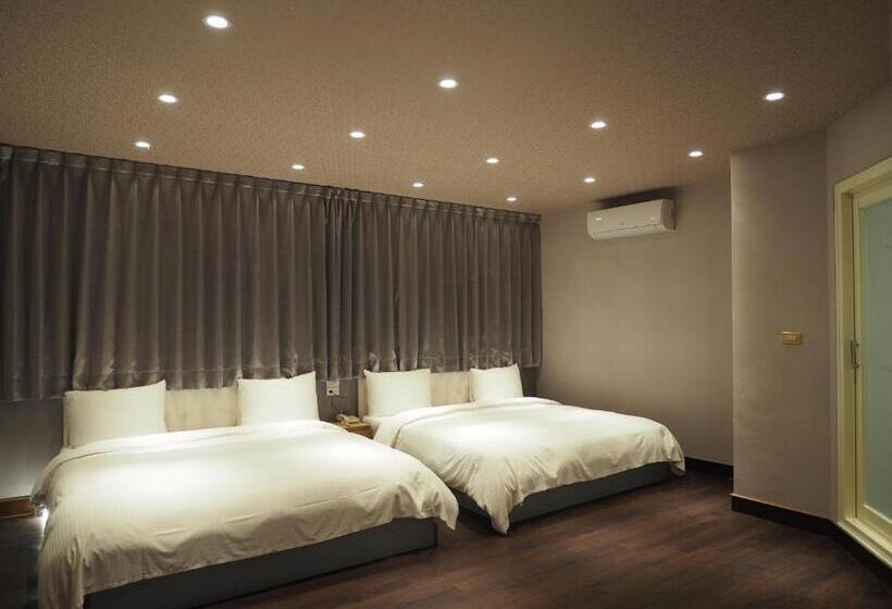 اتاق سوپریور چهار تخته, Daychen