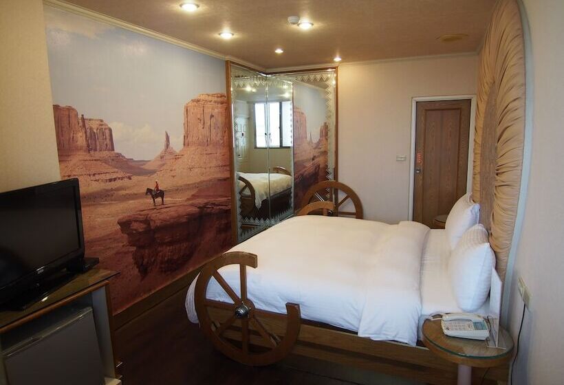 اتاق سوپریور, Daychen