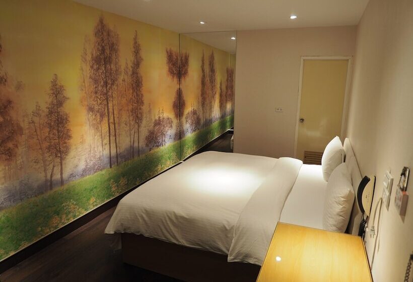 اتاق سوپریور, Daychen