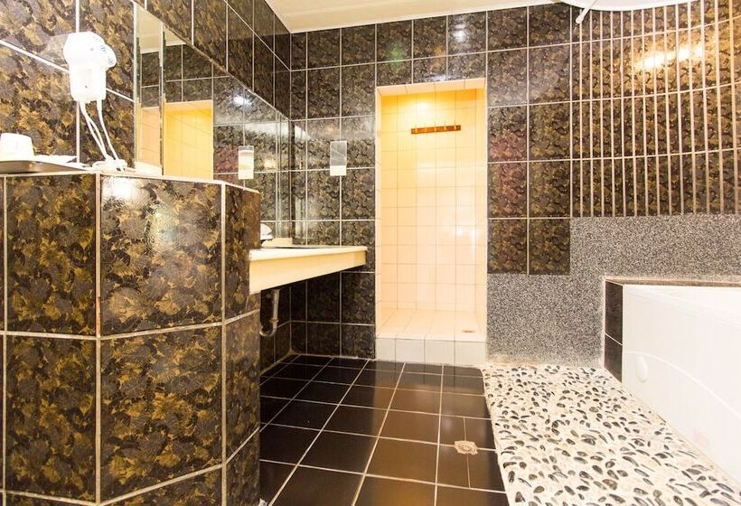 اتاق سوپریور چهار تخته, Daychen