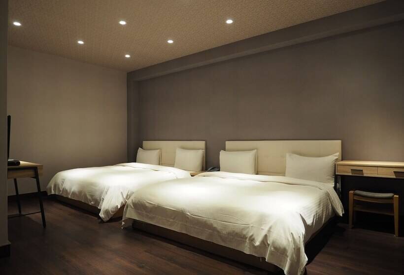 اتاق سوپریور چهار تخته, Daychen