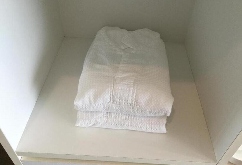 Triple Room Sea View, Gran View Garden Okinawa