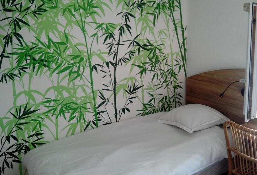 חדר סטנדרט, Green S Fleury Merogis