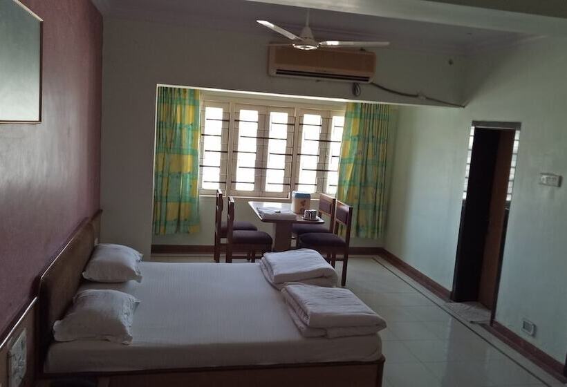 غرفة ديلوكس, Guruprerna Beacon Resort Dwarka