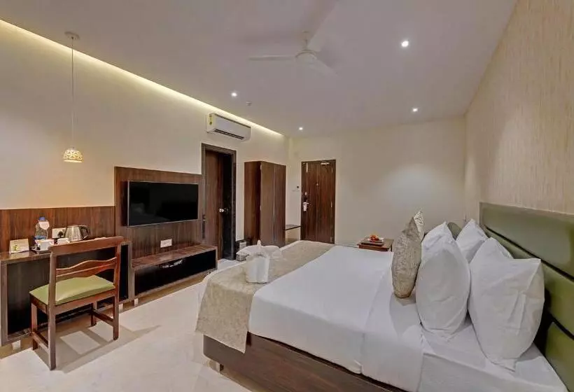 デラックスルーム, Guruprerna Beacon Resort Dwarka
