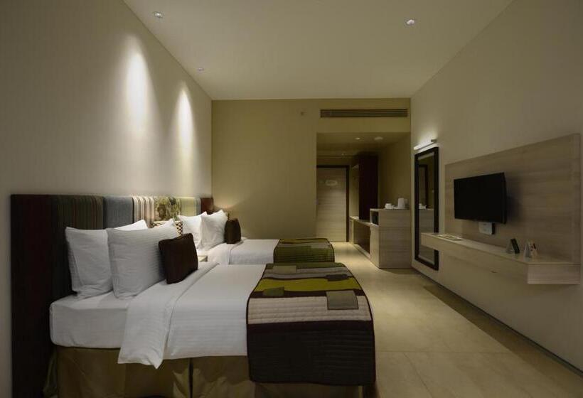 חדר דלוקס, Pride Elite, Phaltan