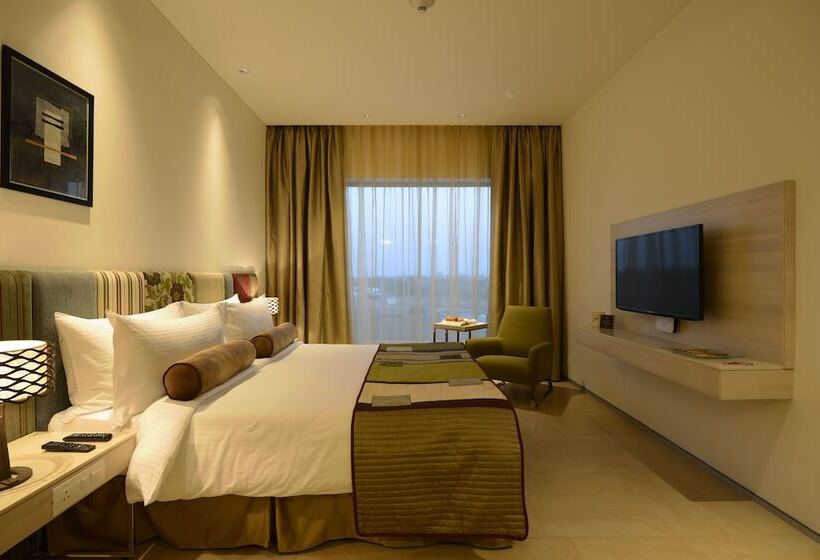 スイート, Pride Elite, Phaltan