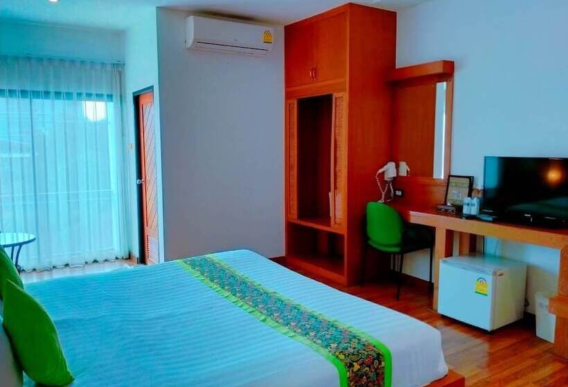 غرفة سوبيريور, Jing Jit