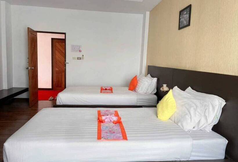 غرفة سوبيريور, Jing Jit