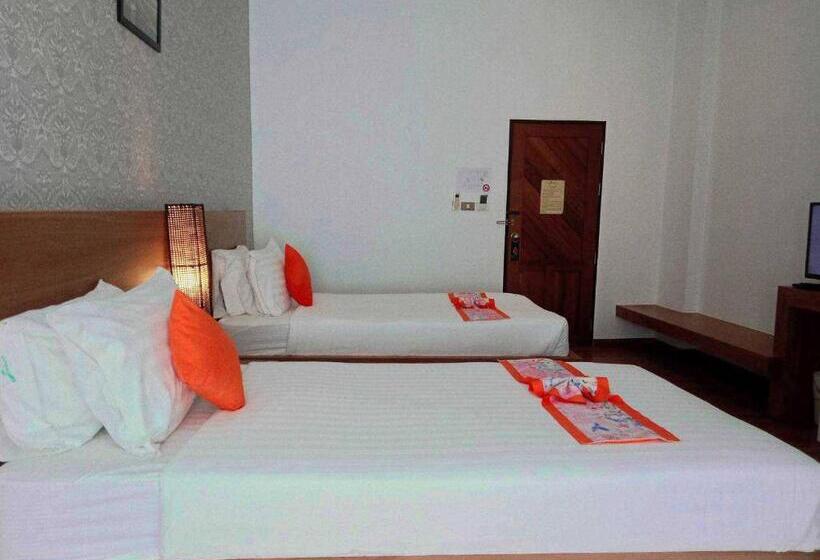 غرفة سوبيريور, Jing Jit