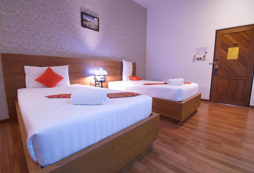 غرفة سوبيريور, Jing Jit