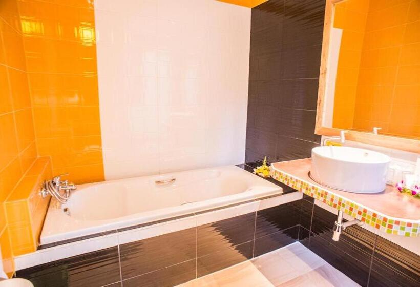 غرفة ديلوكس مزودة بشرفة, Jing Jit