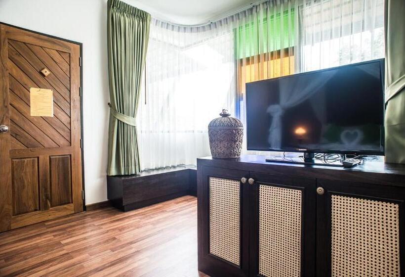 غرفة ديلوكس مزودة بشرفة, Jing Jit