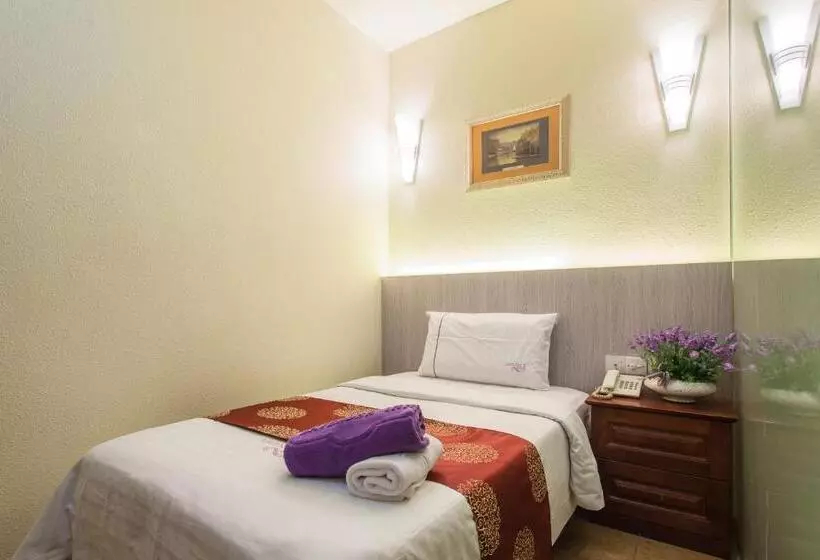 Standard Yhden Hengen Huone, Lavender Inn Permas Jaya