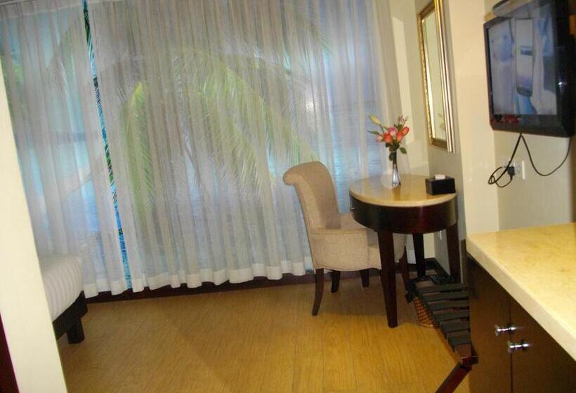 キングサイズベッドのデラックスルーム, Lux Riverside Hotel & Apartment
