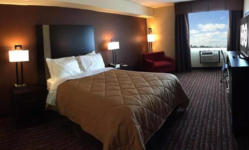 キングサイズベッドのスタンダードルーム, Quality Inn & Suites Tacoma  Seattle