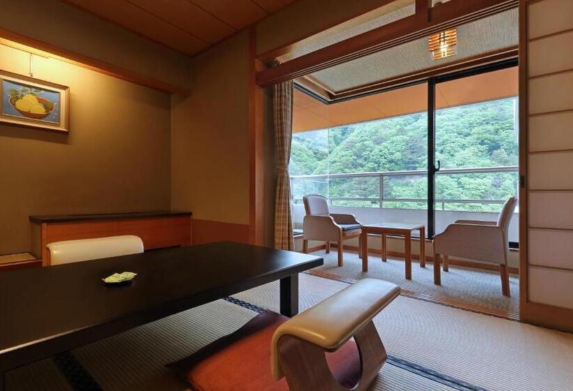 スタンダードルーム, Sunshine Kinugawa