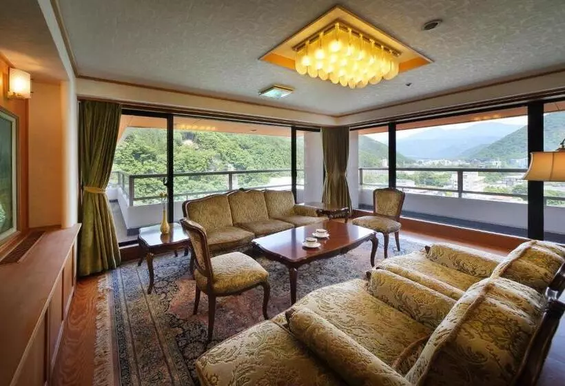 デラックスの４人部屋, Sunshine Kinugawa
