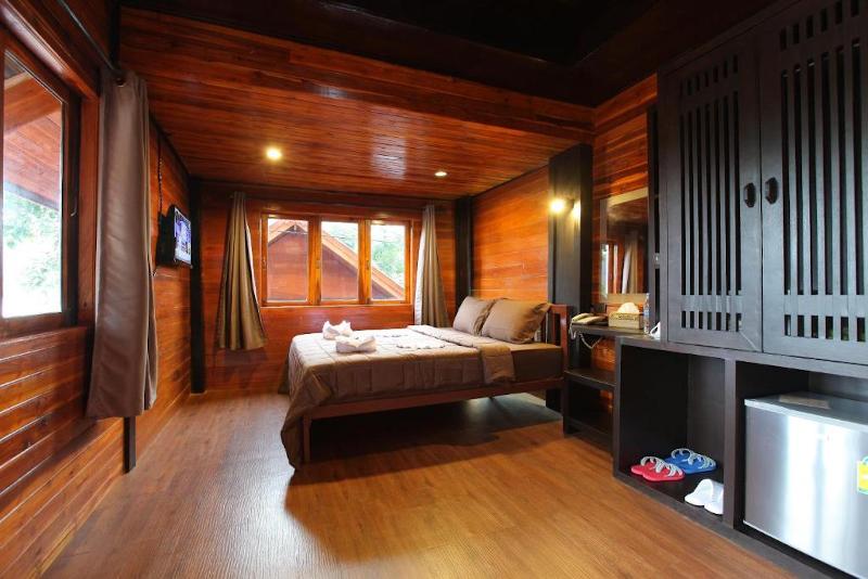 בקתה דלוקס, The Cobble Beach Hotel  Phi Phi Island