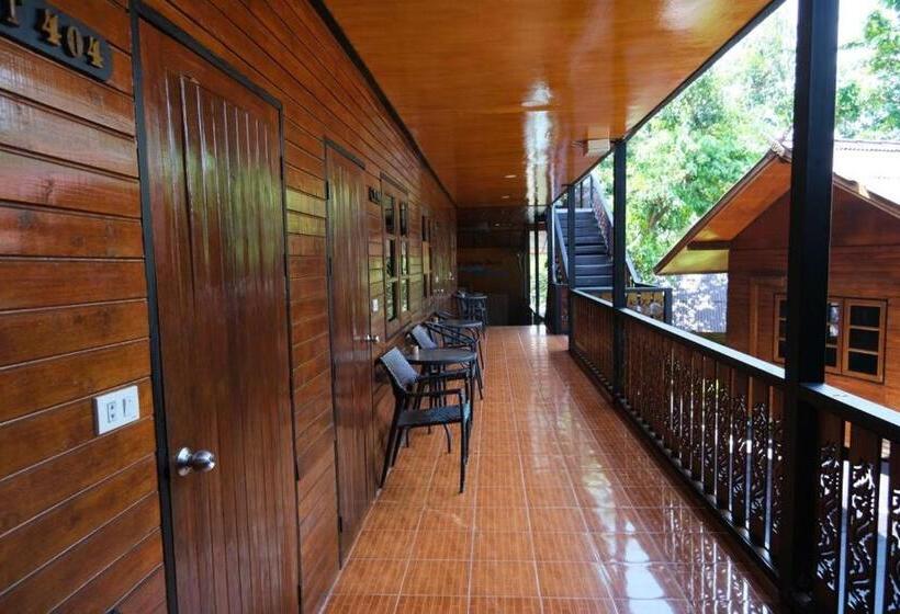 חדר סטנדרט לשלושה, The Cobble Beach Hotel  Phi Phi Island