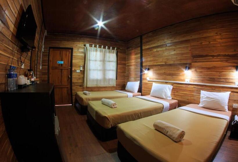 חדר סטנדרט לשלושה, The Cobble Beach Hotel  Phi Phi Island