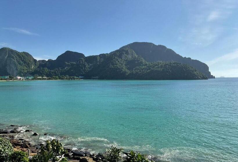 בקתה דלוקס, The Cobble Beach Hotel  Phi Phi Island