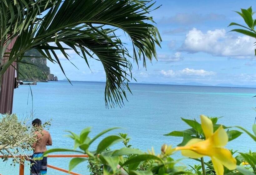 בקתה דלוקס, The Cobble Beach Hotel  Phi Phi Island