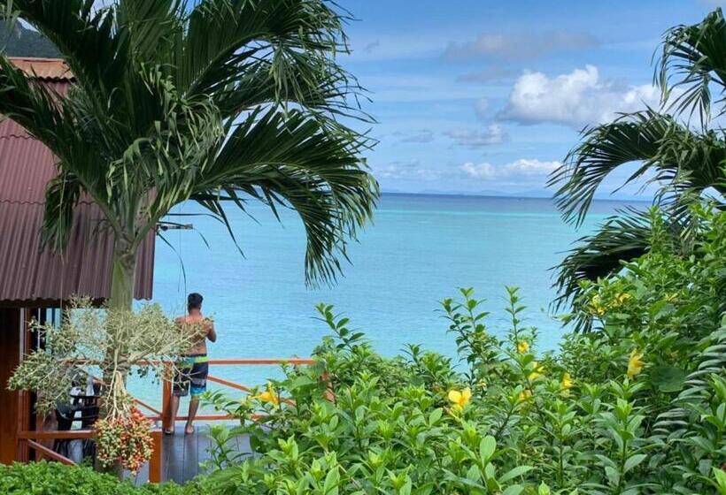 Бунгало Deluxe, The Cobble Beach Hotel  Phi Phi Island