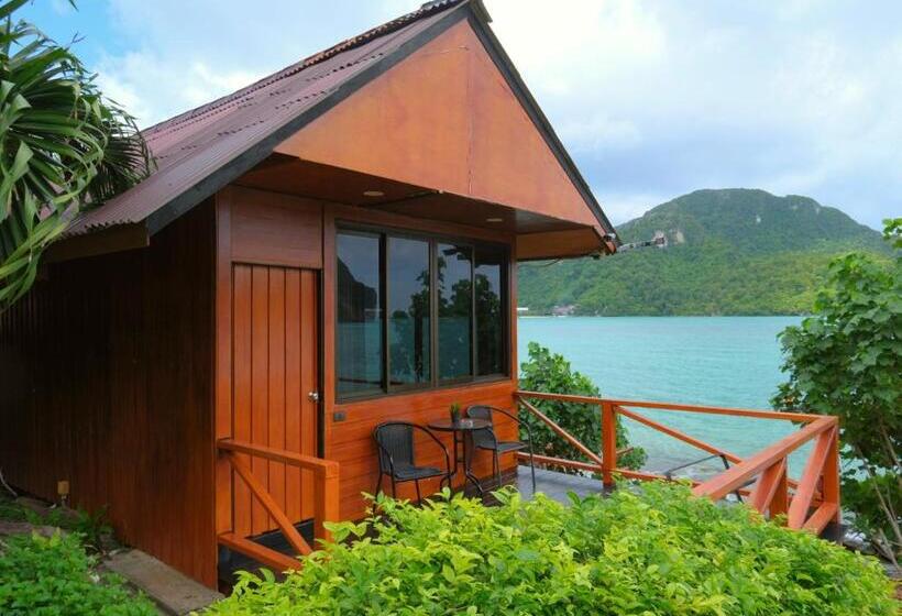 Бунгало Deluxe, The Cobble Beach Hotel  Phi Phi Island
