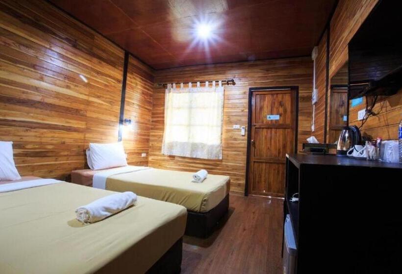 חדר סופריור נוף לים, The Cobble Beach Hotel  Phi Phi Island