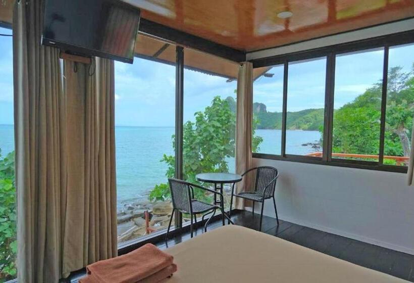 בקתה דלוקס, The Cobble Beach Hotel  Phi Phi Island