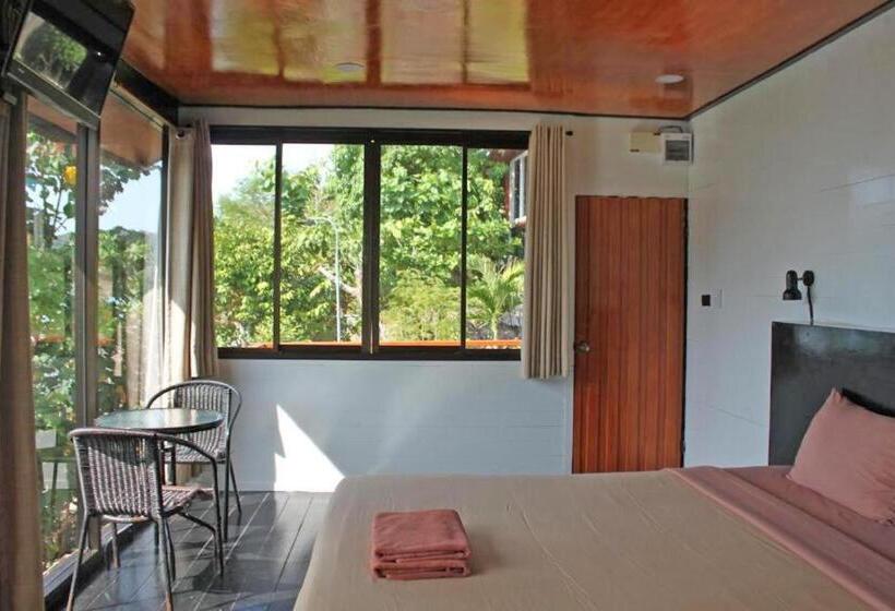 בקתה דלוקס, The Cobble Beach Hotel  Phi Phi Island