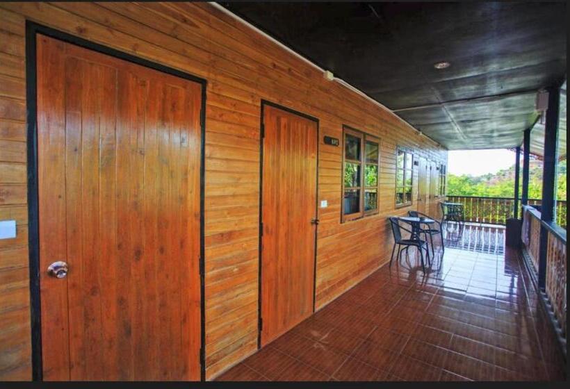 Номер Superior Вид на Море, The Cobble Beach Hotel  Phi Phi Island