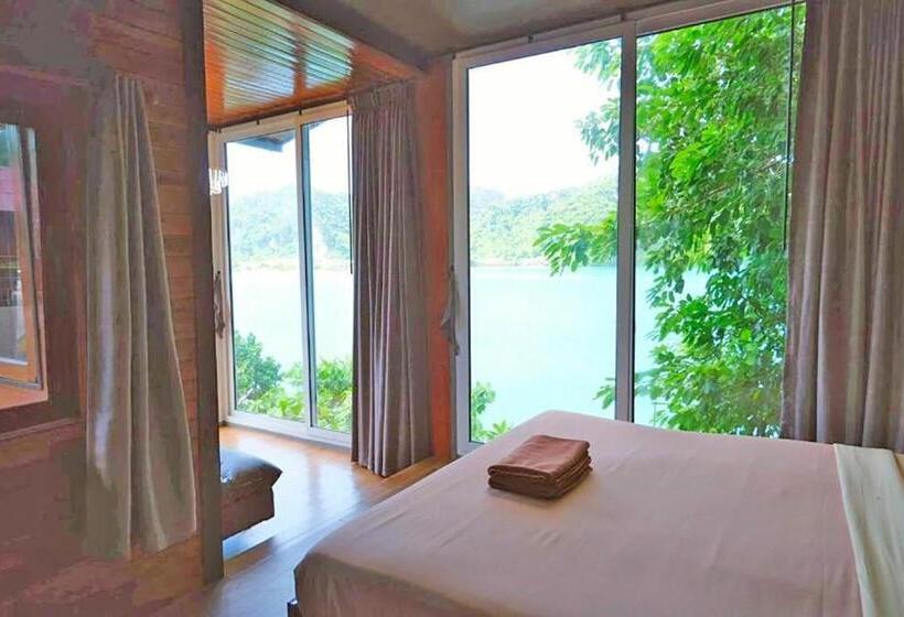 חדר משפחתי נוף לים, The Cobble Beach Hotel  Phi Phi Island