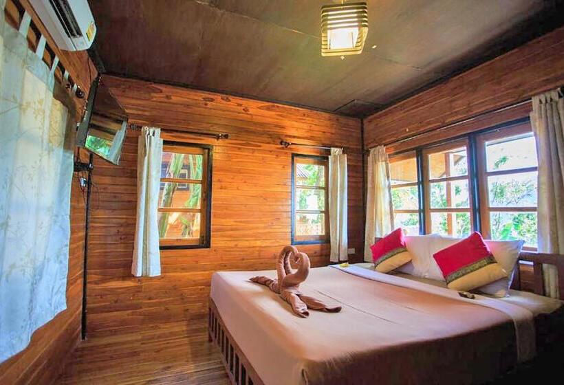 בקתה סטנדרטית עם נוף לים, The Cobble Beach Hotel  Phi Phi Island