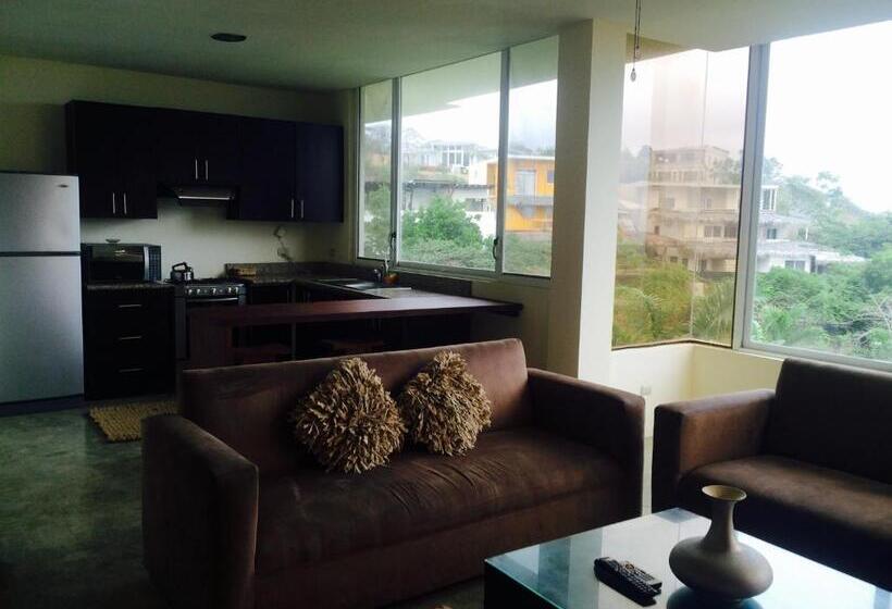 ویلای 3 خوابه, Me Hotel & Villas   Montañita Estates