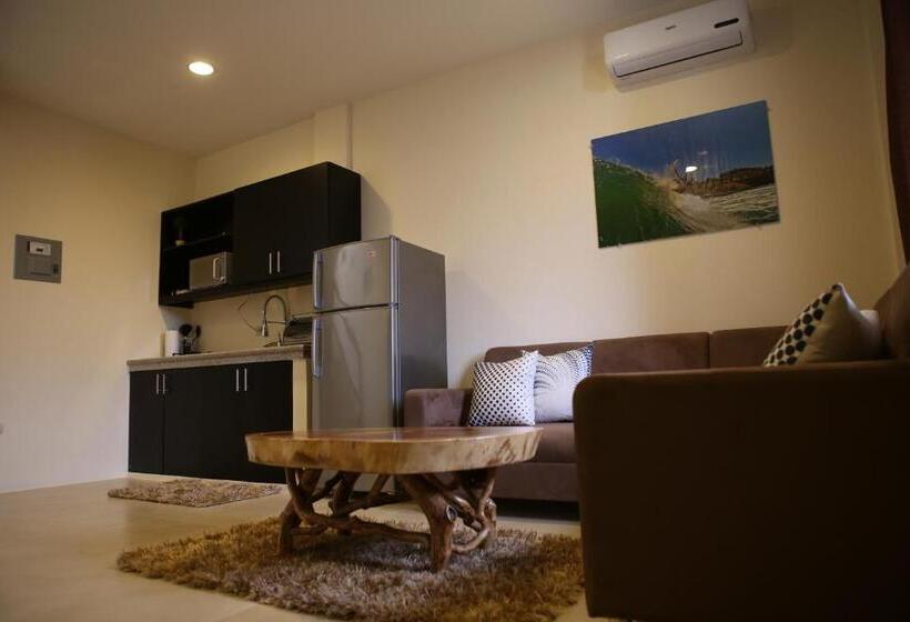 套房带泳池景, Me Hotel & Villas   Montañita Estates