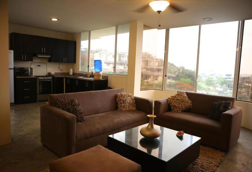 ویلای 3 خوابه, Me Hotel & Villas   Montañita Estates