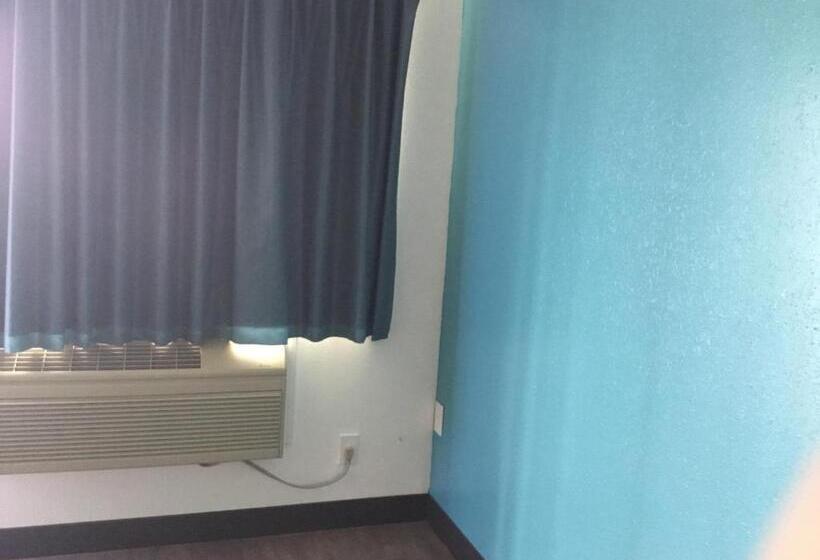 Номер Стандарт, Motel 6baker City, Or