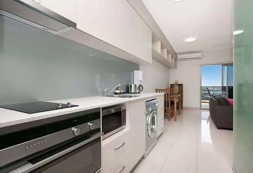 身障者適用スタンダードルーム, Ramada Suites By Wyndham Zen Quarter Darwin