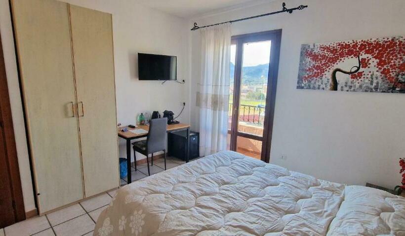 Номер Стандарт с Балконом, B&b Ametista