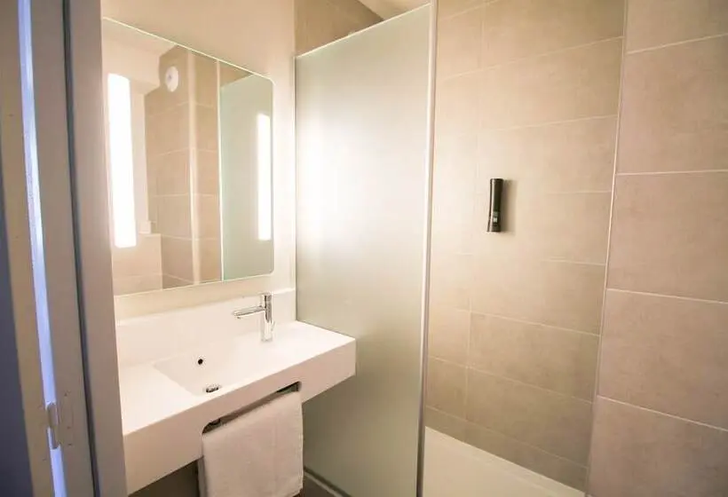 スタンダードトリプルルーム, B&b Hotel Aix Les Bains
