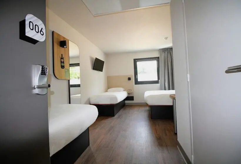スタンダード４人部屋, B&b Hotel Aix Les Bains