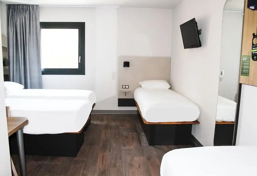 ４ベッドルームクラシックタイプ, B&b Hotel Aix Les Bains