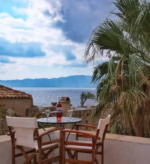 スイート(家族用), Menexes Suites Monemvasia