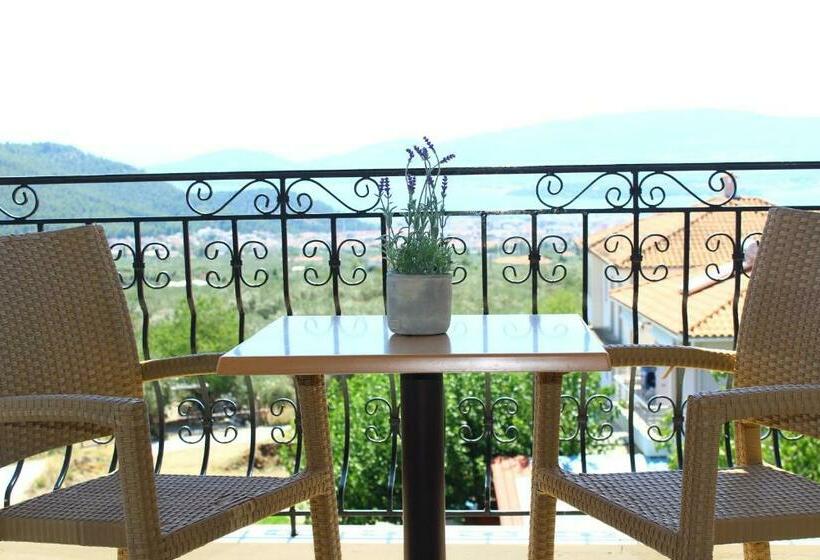 חדר סטנדרט, Defkalion