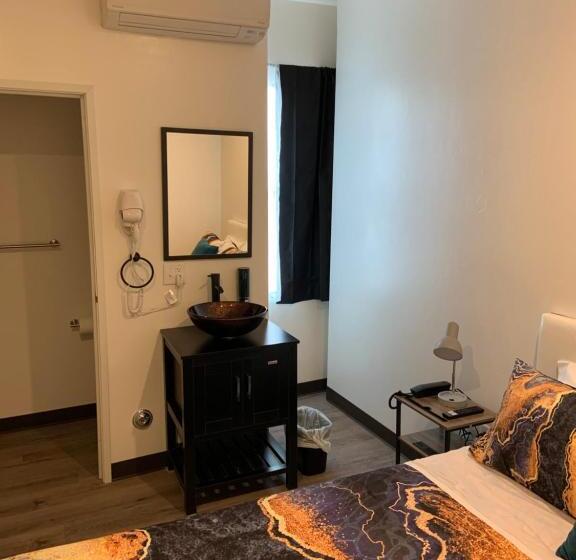 高级大房间, Gigi