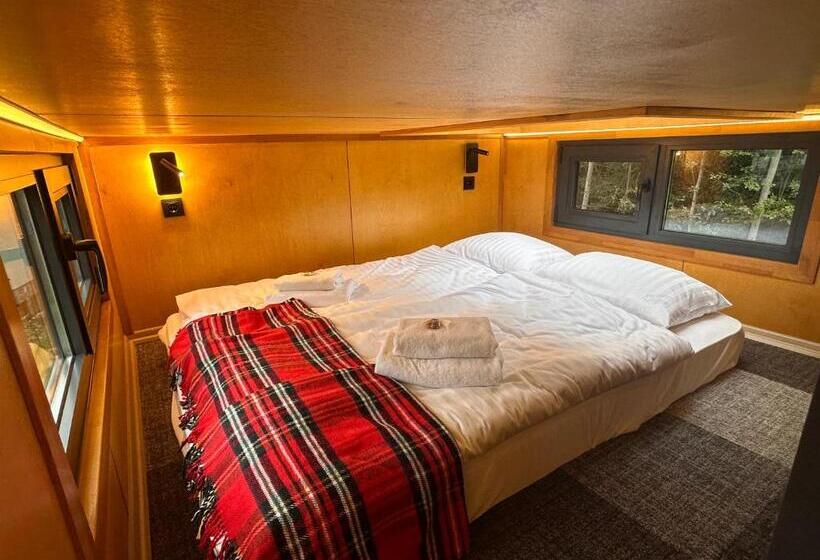 패밀리 방갈로, Arietes Marmont Resort