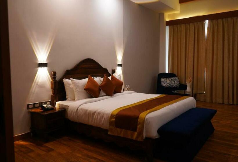 اتاق اجرایی, Himal Resort