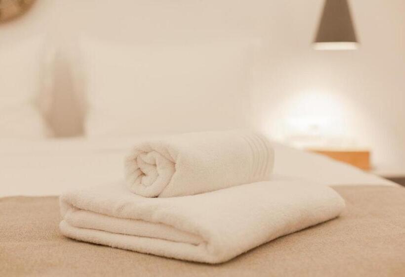 Suite com Terraço, Cydonia Caves